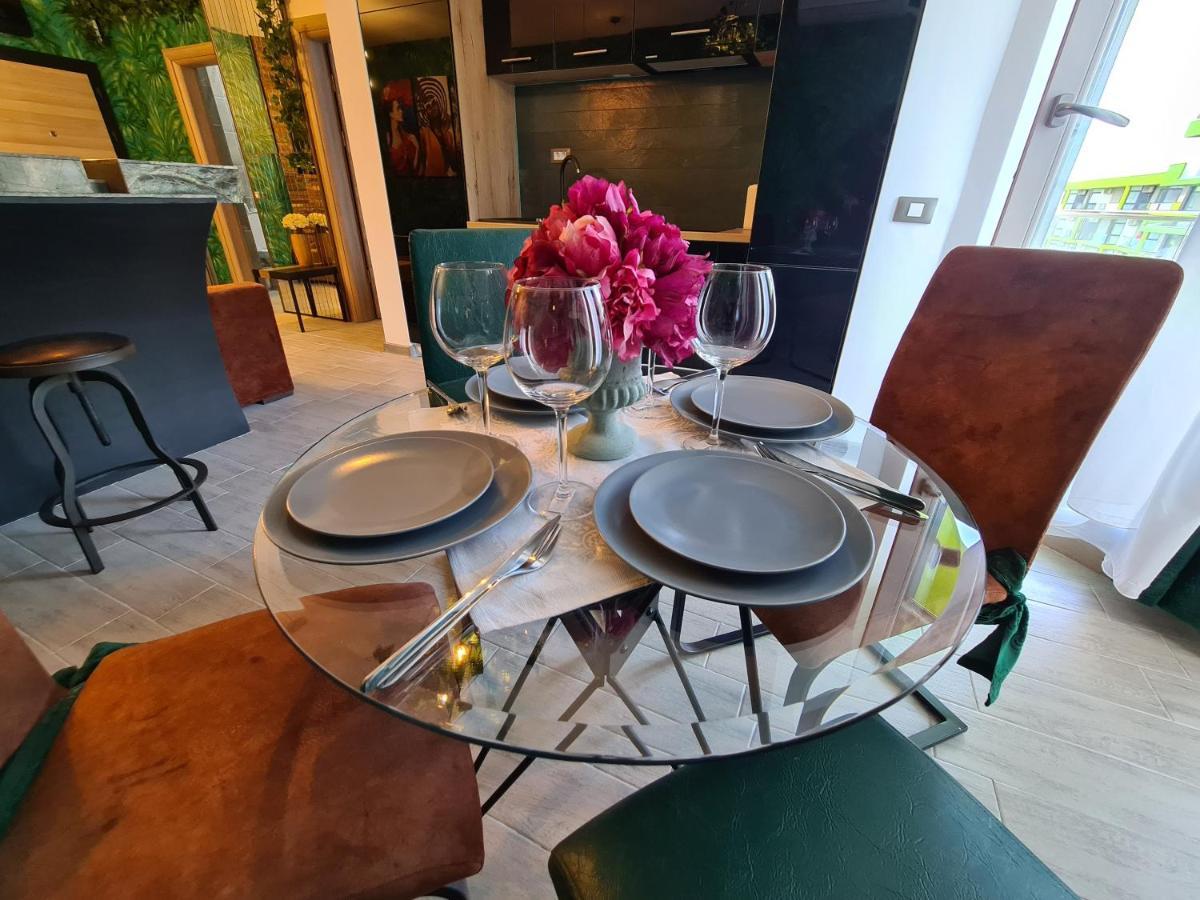 Excentric Apartament & Sea View By Alezzi Năvodari Εξωτερικό φωτογραφία