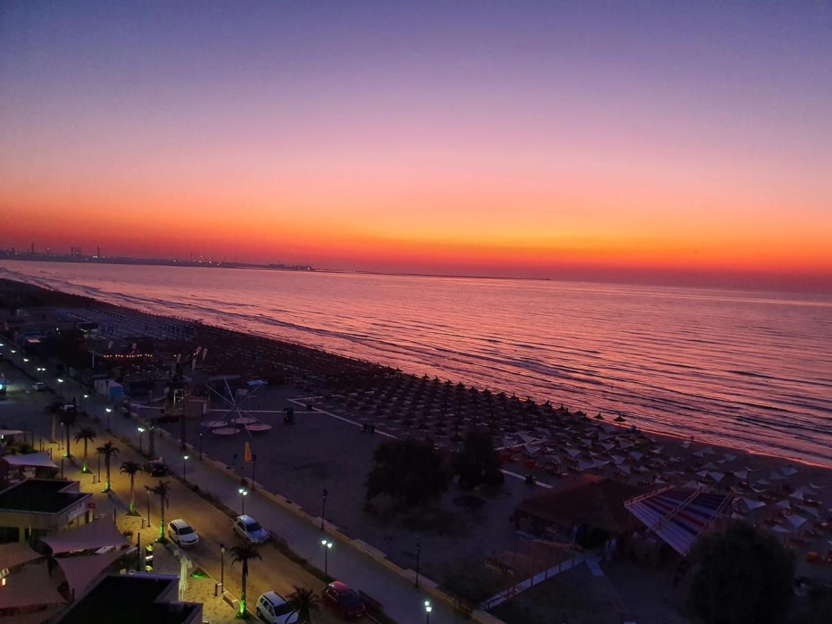 Excentric Apartament & Sea View By Alezzi Năvodari Εξωτερικό φωτογραφία
